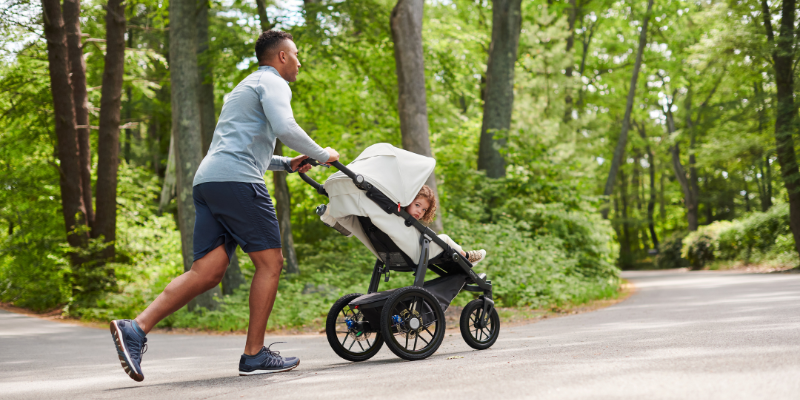 Man running with Uppababy Ridge