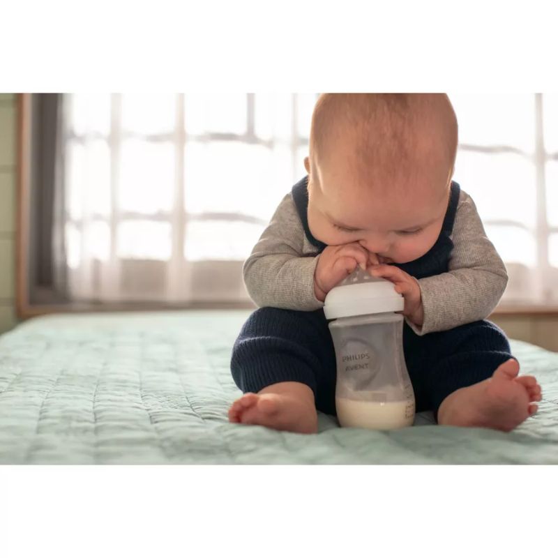 Natural Bottle Newborn Gift Set 