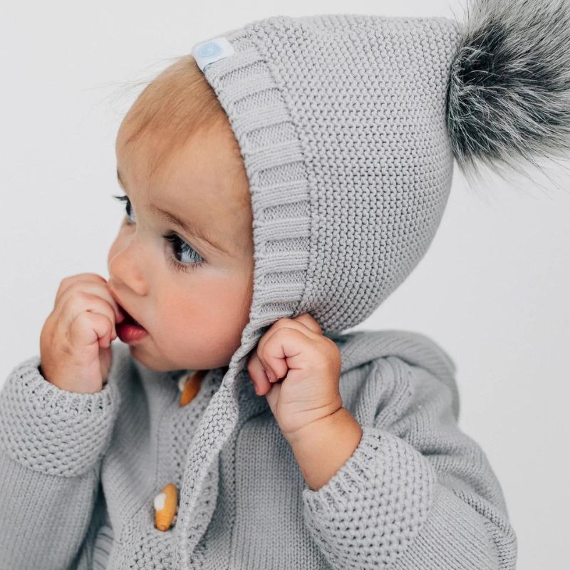 Pom Pom Hat 