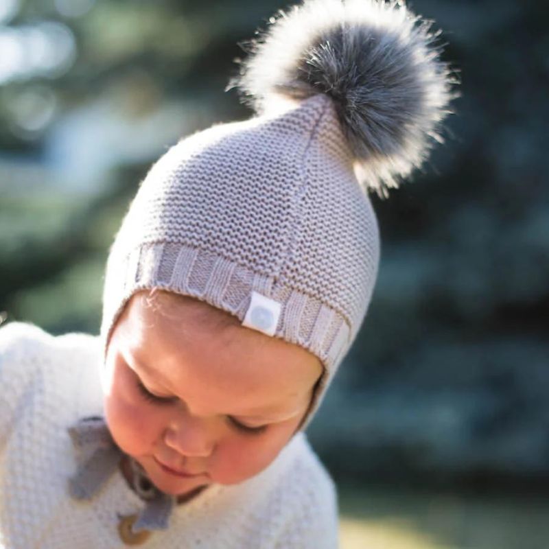 Pom Pom Hat 