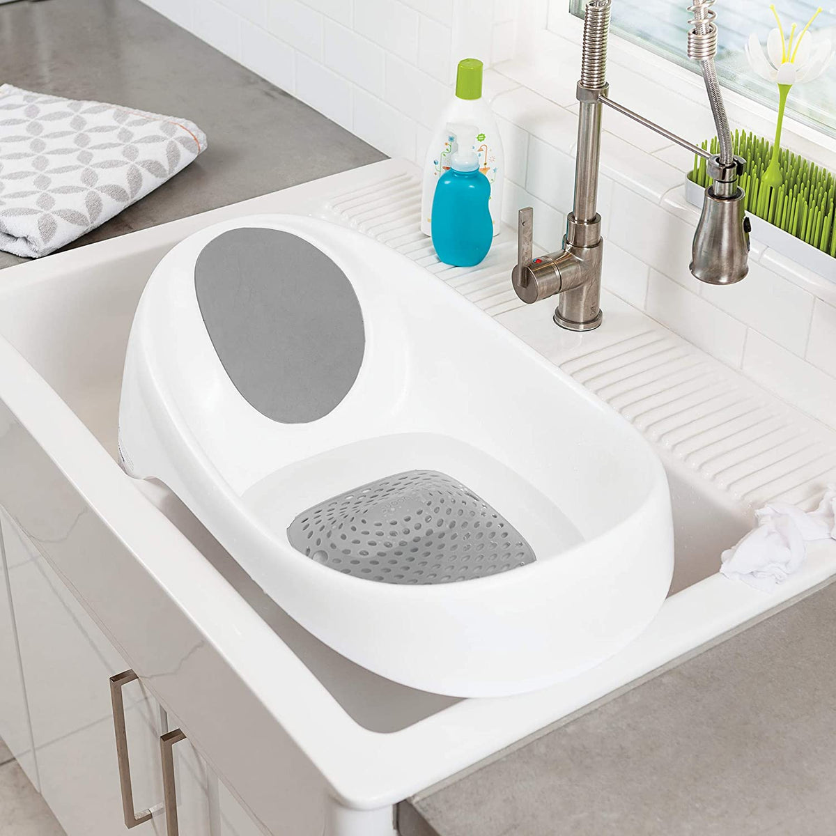 Soak 3-Stage Bathtub