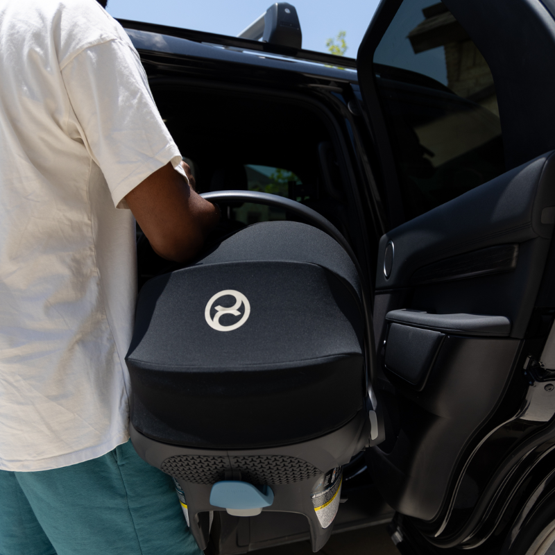 Aton G Swivel Sensorsafe Infant Car Seat
