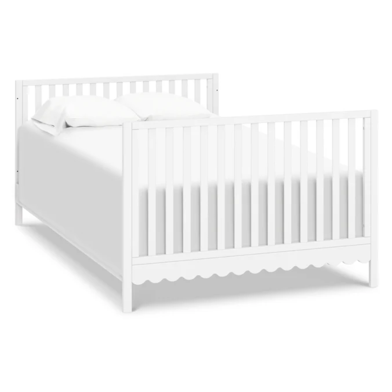 Sammy Scallop 4-in-1 Convertible Crib