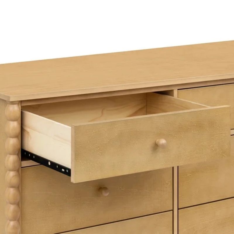Lainey Bobbins 6-Drawer Dresser