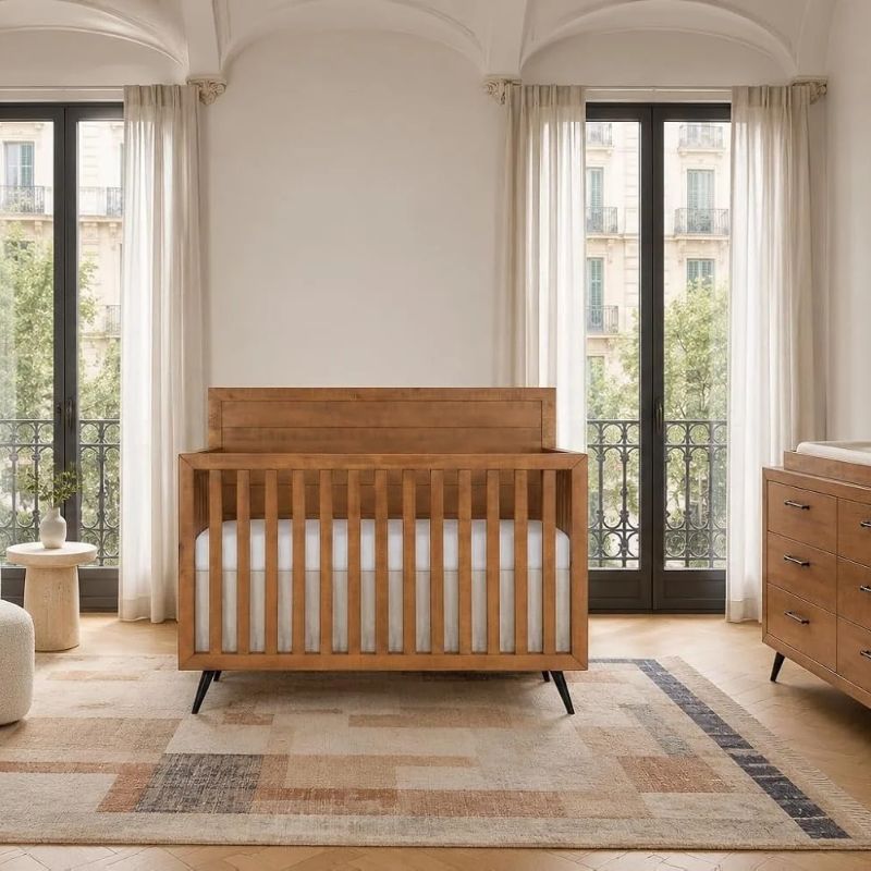 Stilnovo 4-in-1 Convertible Crib