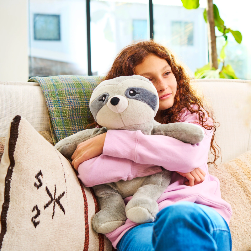 Hugimals Weighted Animal Sam the Sloth