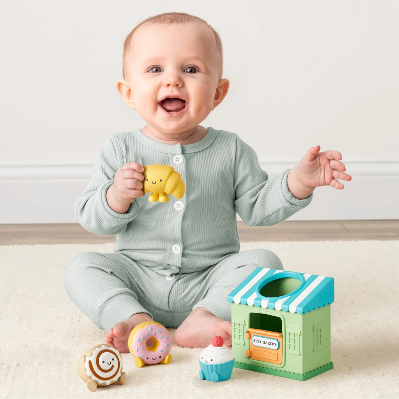 Itzy Play Put & Take Activity Toy
