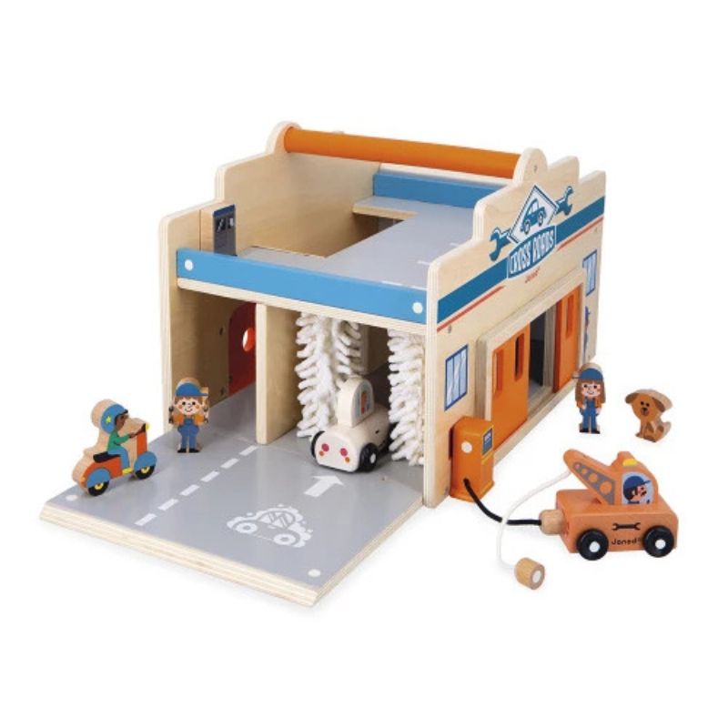 Wooden Garage - Cross Roads
