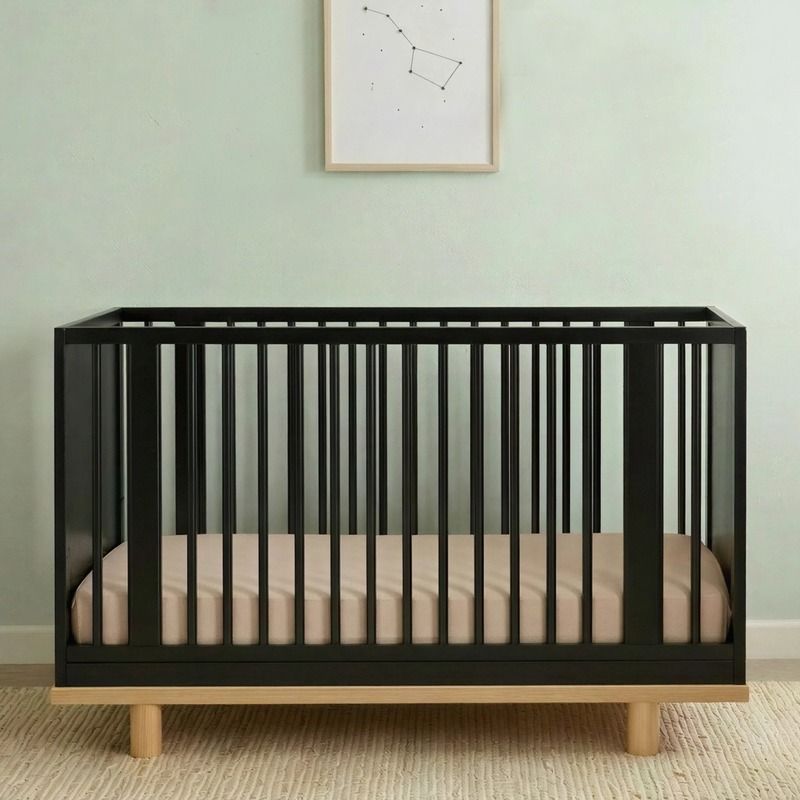 Roo 4-in-1 Convertible Crib