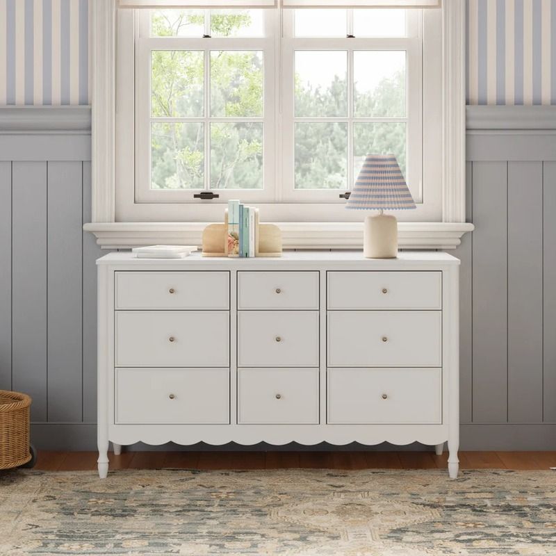 Ambrosia 9-Drawer Dresser