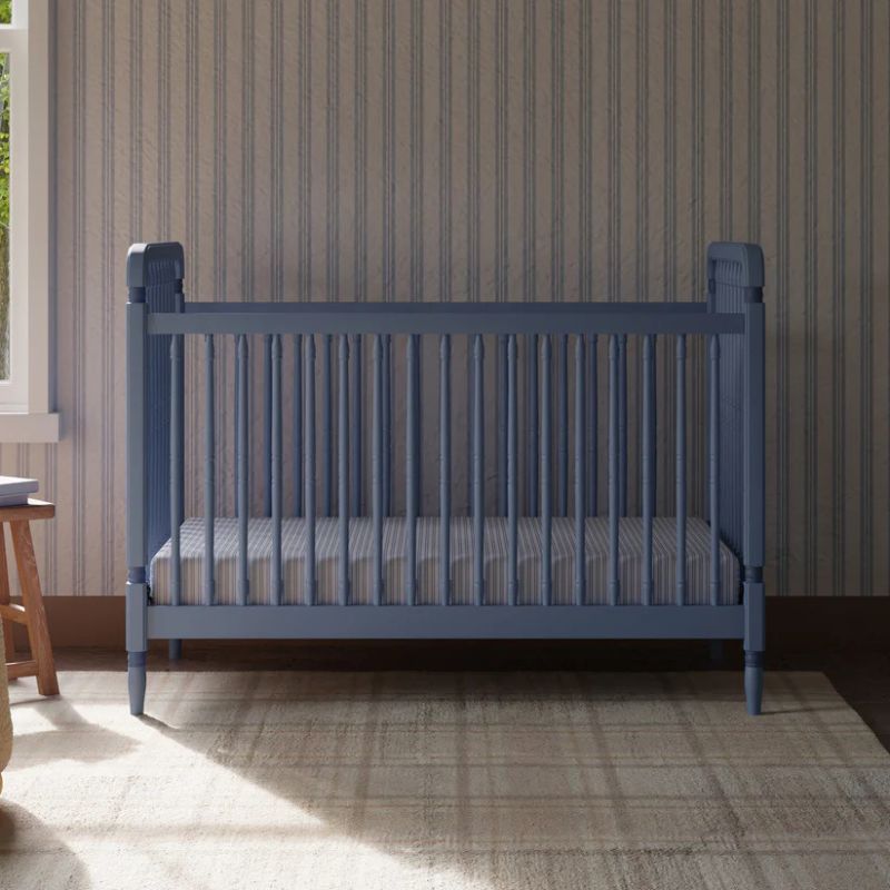 Liberty 3-in-1 Convertible Spindle Crib