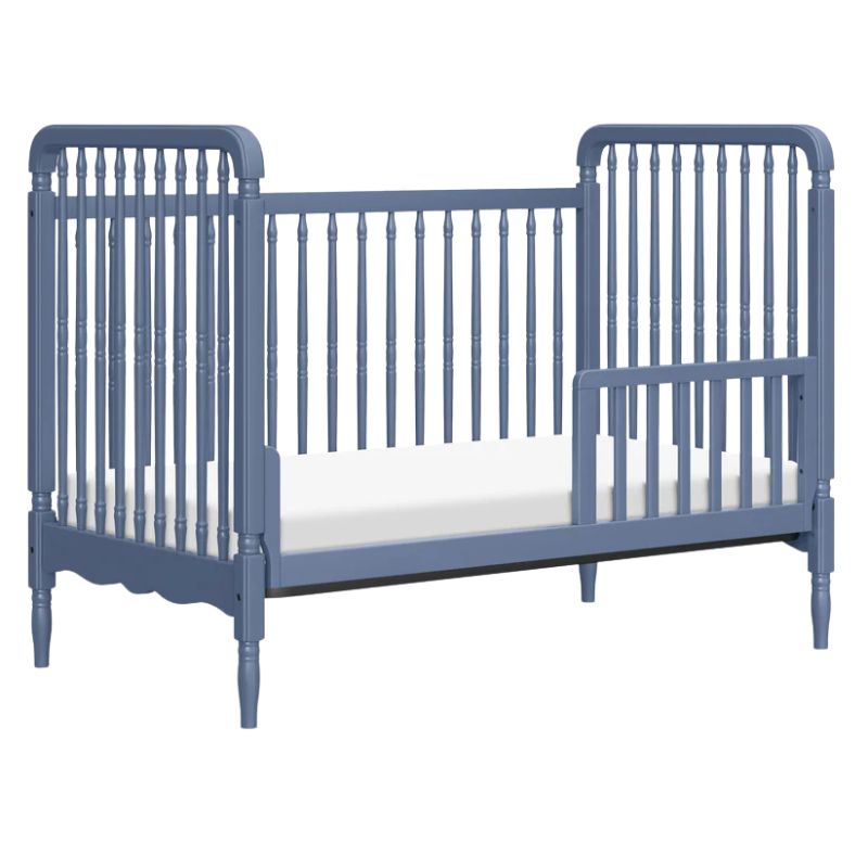 Liberty 3-in-1 Convertible Spindle Crib