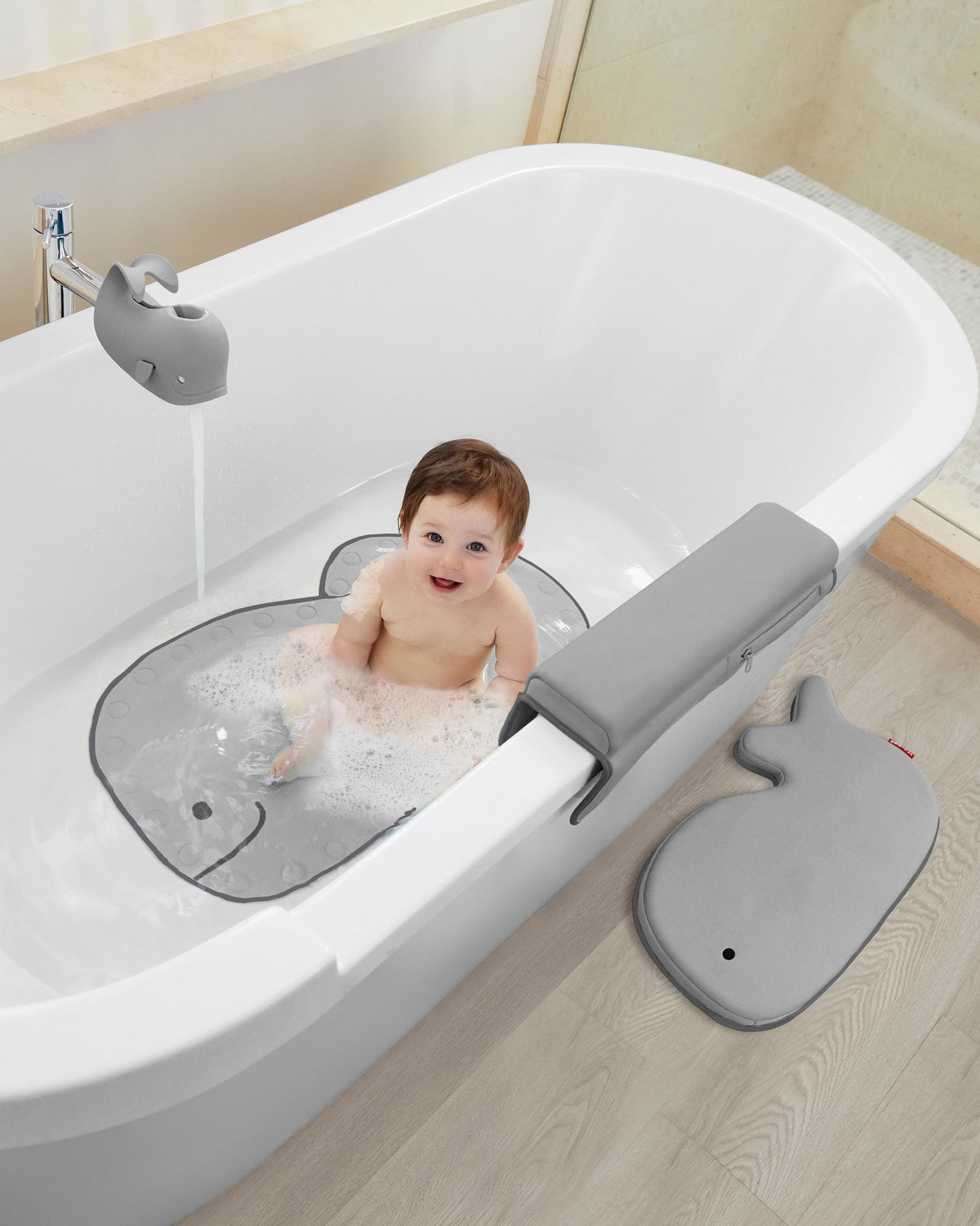 Moby Bath Spout Cover - Grey uniq