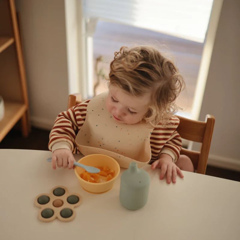 Flower Press Toy Thyme/Natural/Shifting Sand