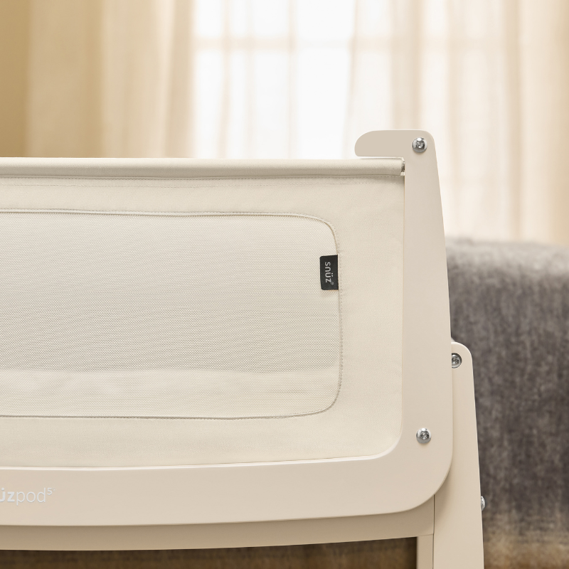 SnuzPod5 Bedside Bassinet