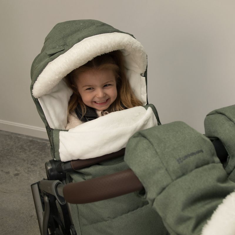 CozyGanoosh 2-in-1 Seasonal Footmuff